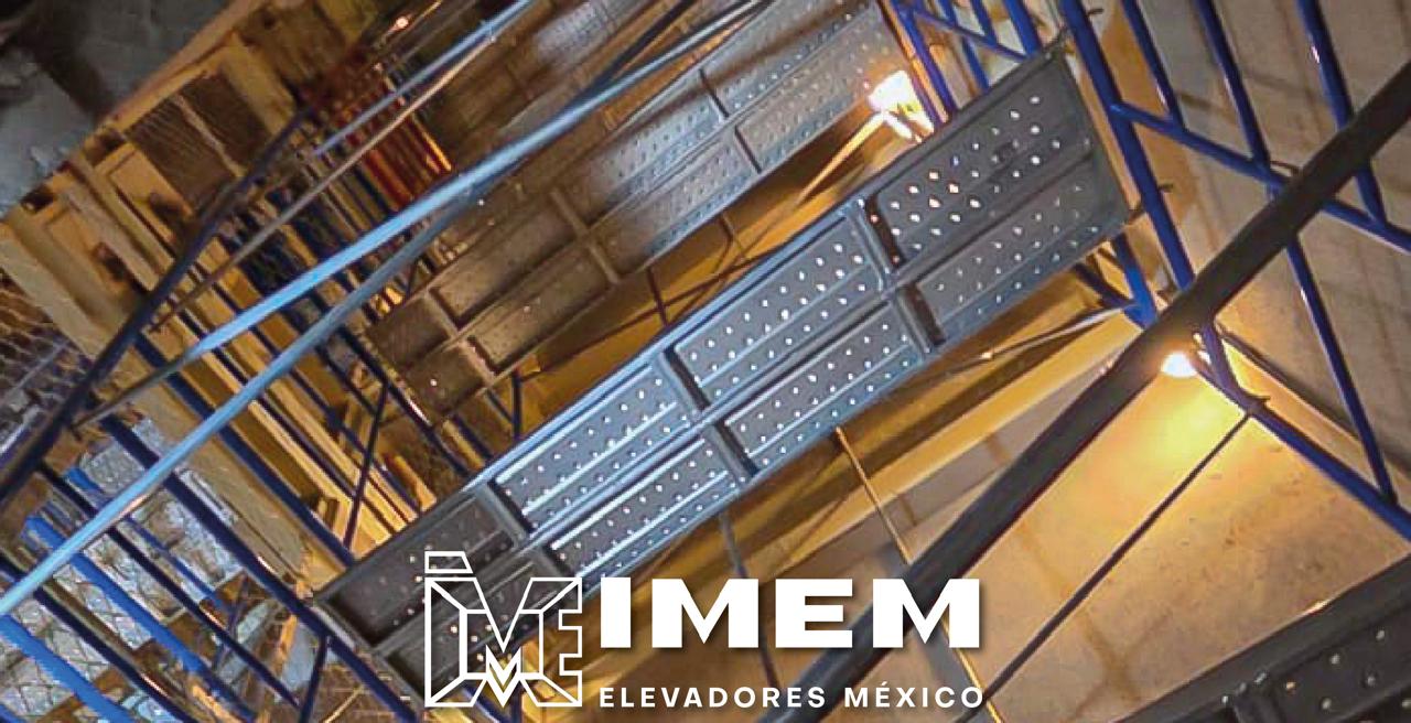  OPTIMIZACIÓN DE ESPACIOS VERTICALES: USO DE ANDAMIOS EN LA ADECUACIÓN DE CUBOS
					