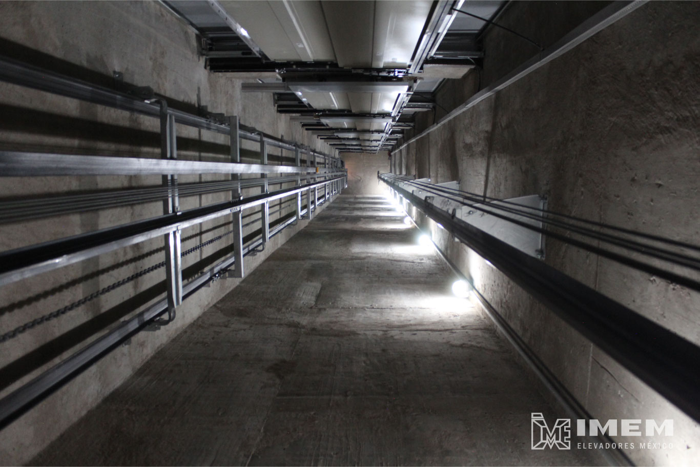 Elevador Silens Pro Revolution instalado en México